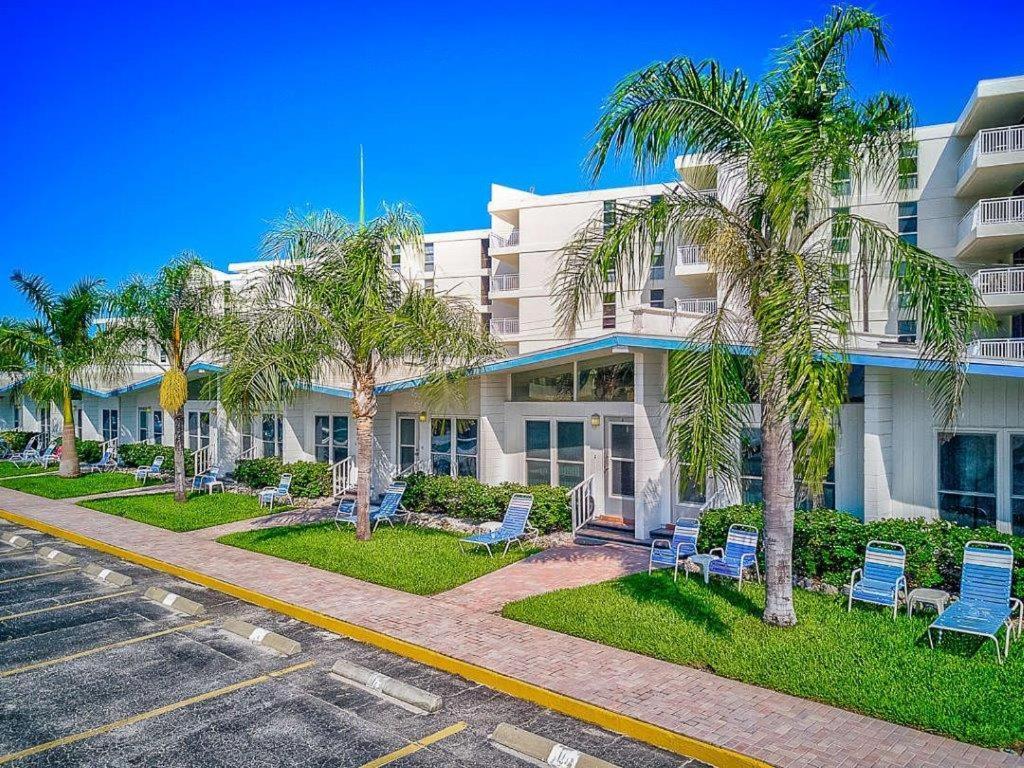 Sea Crest Aparthotel Point O'Rocks Kültér fotó